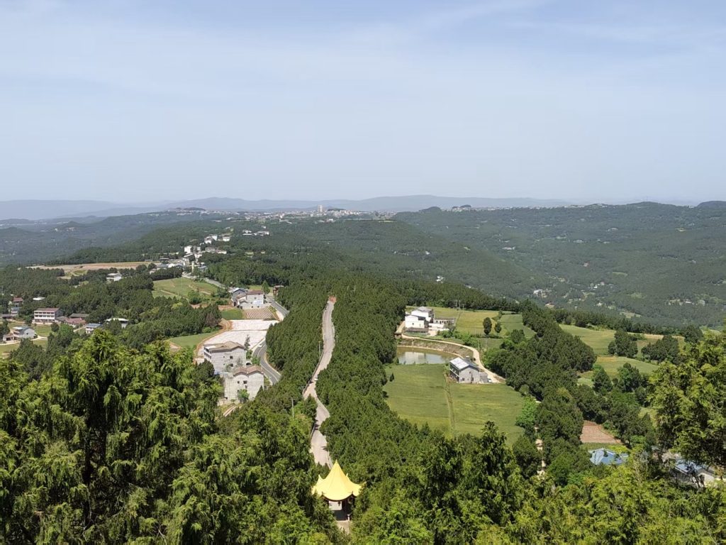 王光卫诗词《谒剑阁羊岭马鞍山红军纪念碑》